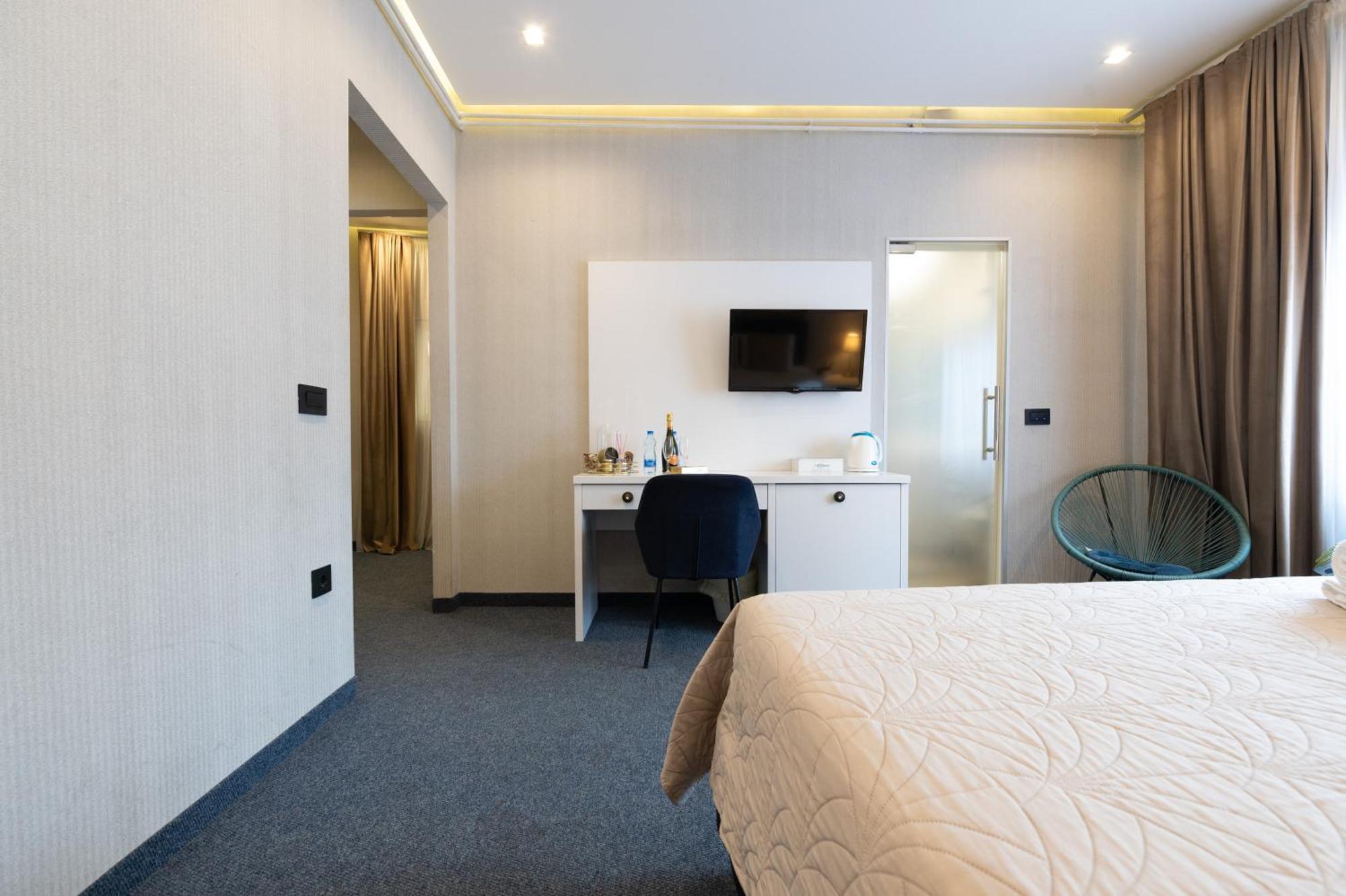 Central Belgrade Apartments Free Parking Belgrado Exterior foto