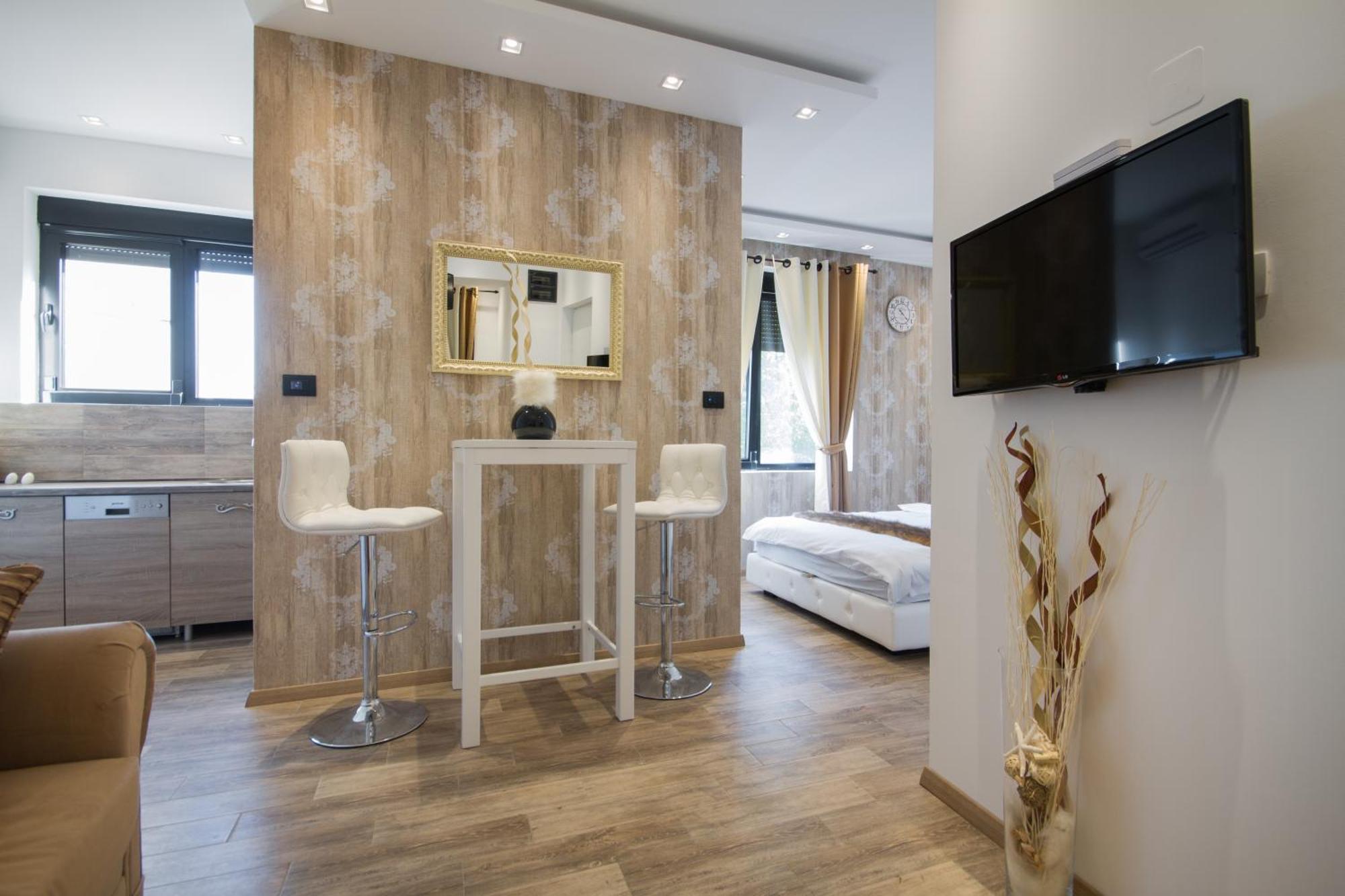 Central Belgrade Apartments Free Parking Belgrado Exterior foto